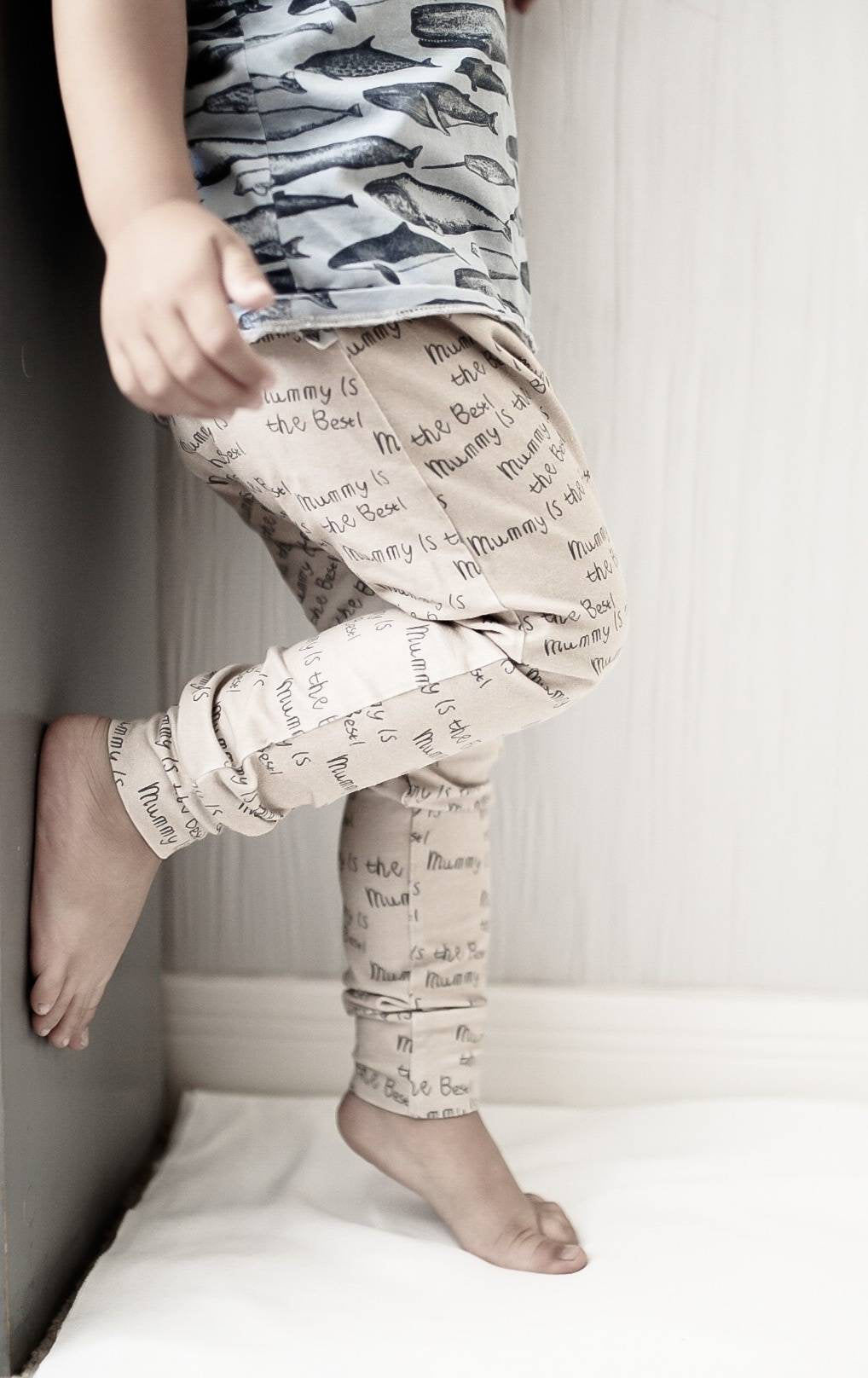 Mummy Is The Best Baby Leggings ~ Cappuccino